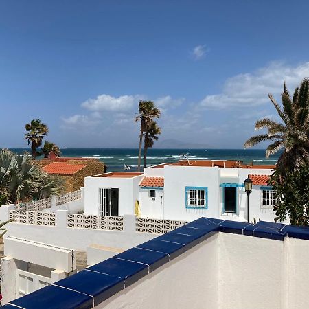 Beach House With The Heated Pool Next To Rocky Point Corralejo Exterior foto
