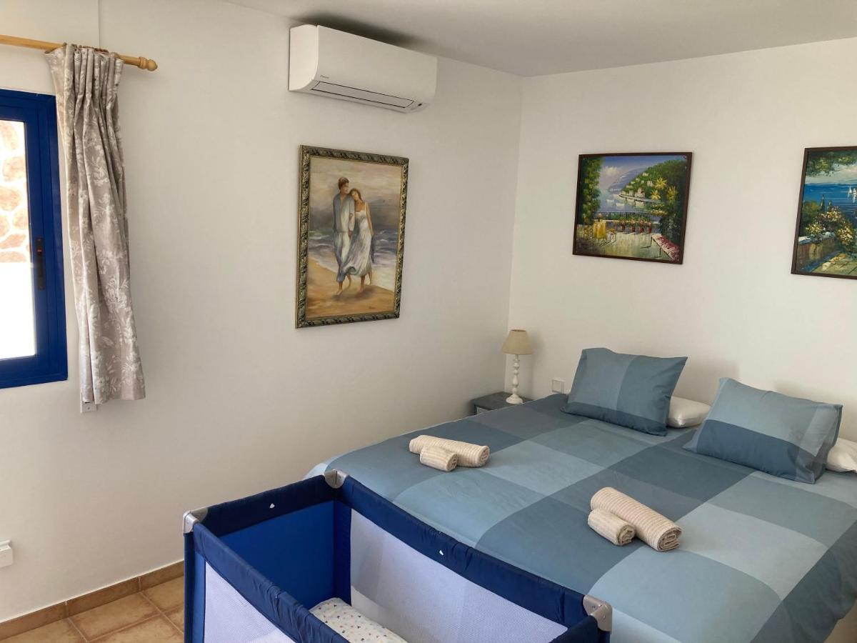 Beach House With The Heated Pool Next To Rocky Point Corralejo Exterior foto